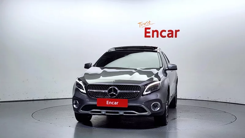 Mercedes-Benz GLA-Class