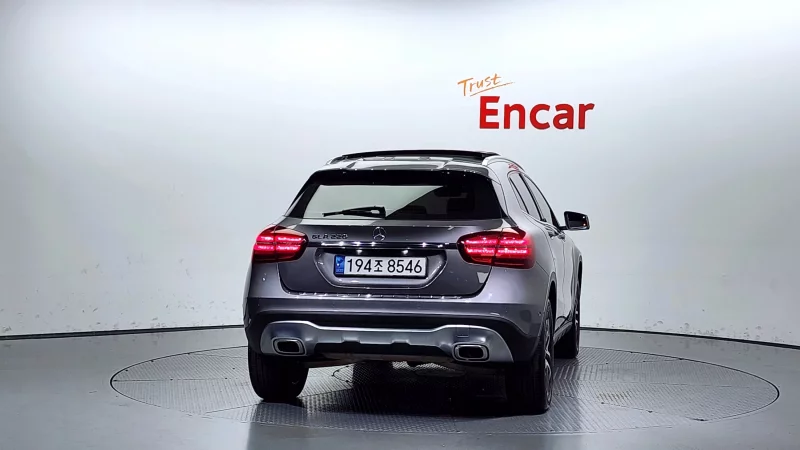 Mercedes-Benz GLA-Class