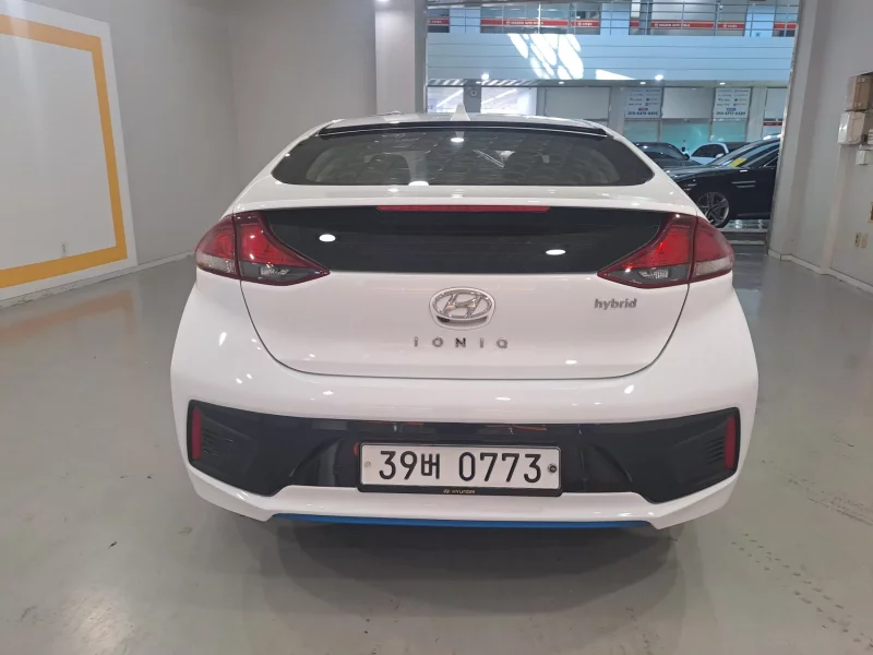 Hyundai Ioniq