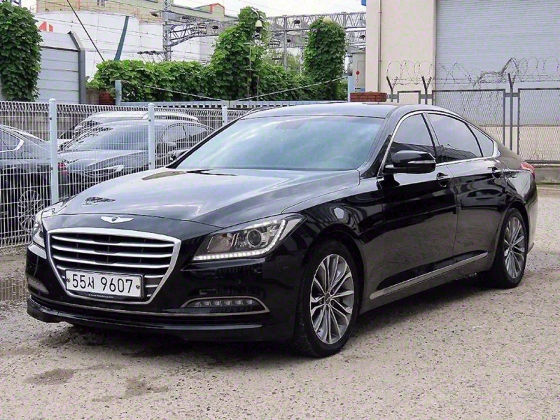 Hyundai Genesis