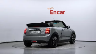 MINI Cooper Convertible