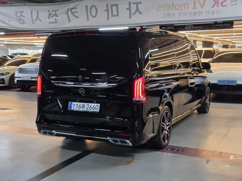 Mercedes-Benz V-Class