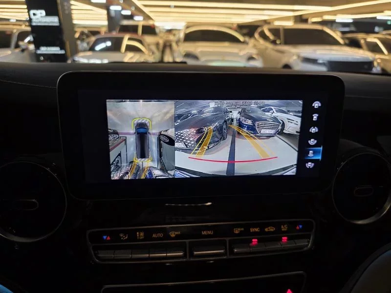 Mercedes-Benz V-Class