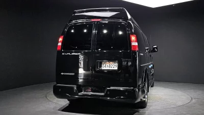 Chevrolet Express Van