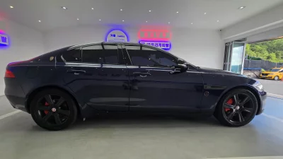 Jaguar XE