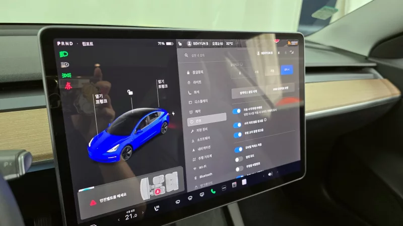 Tesla MODEL 3