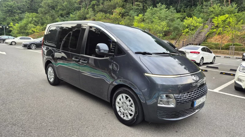 Hyundai Staria