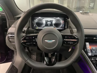 Astonmartin DB12