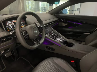 Astonmartin DB12
