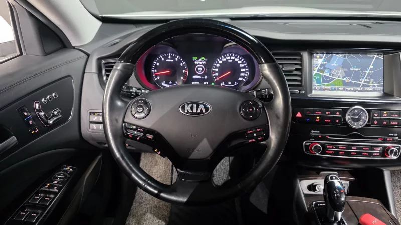 Kia K9