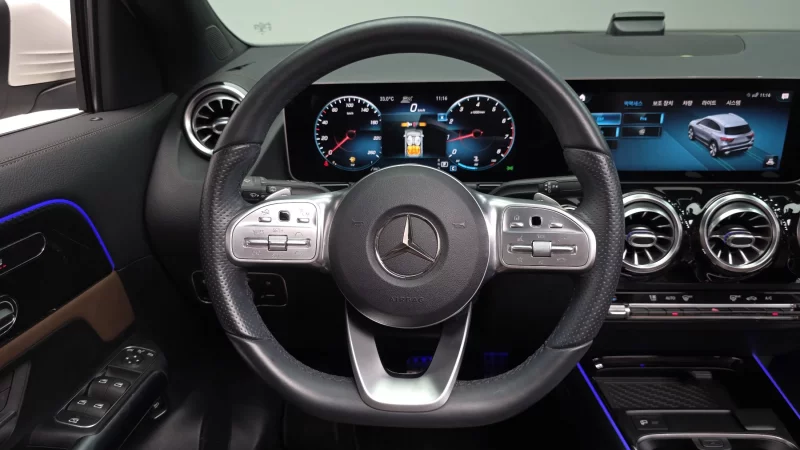 Mercedes-Benz GLA-Class