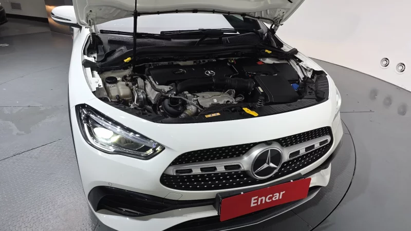 Mercedes-Benz GLA-Class