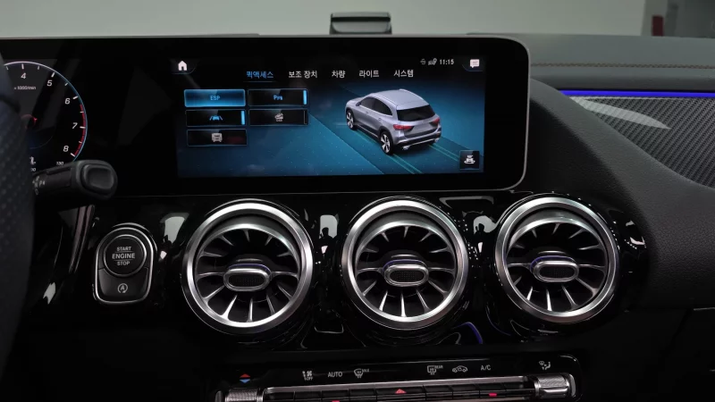 Mercedes-Benz GLA-Class