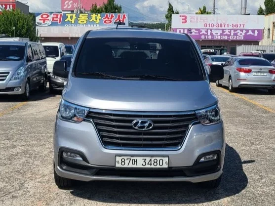 Hyundai Starex