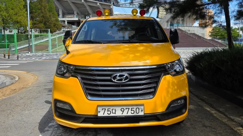 Hyundai Starex
