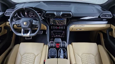 Lamborghini URUS