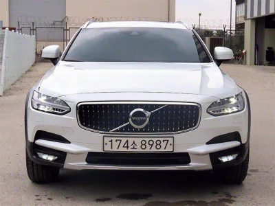 Volvo V90