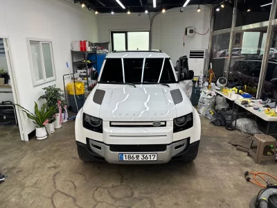 Land Rover DEFENDER