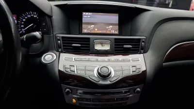 Infiniti M