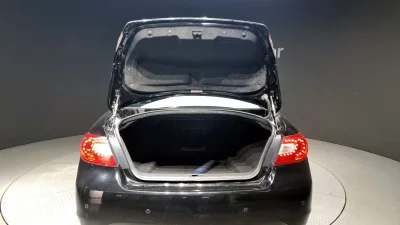 Infiniti M
