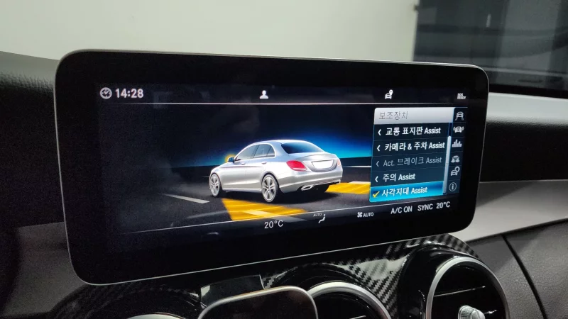 Mercedes-Benz C-Class