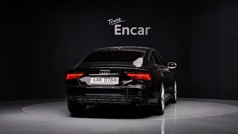 Audi S7