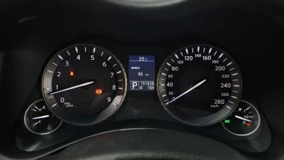 Infiniti M