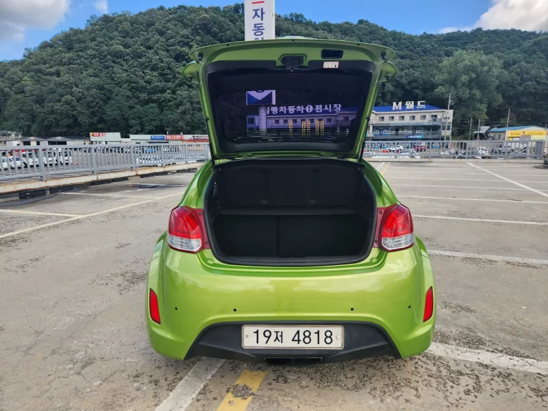 Hyundai Veloster