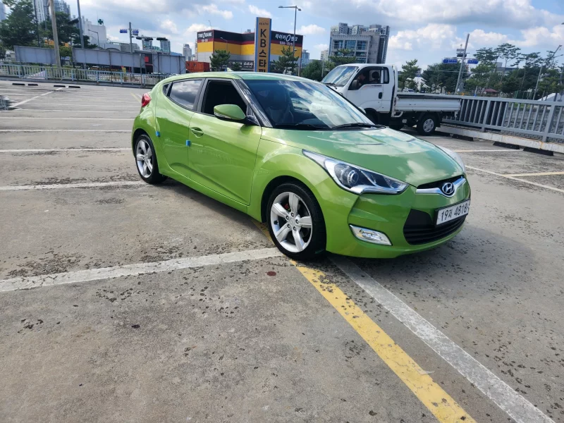 Hyundai Veloster