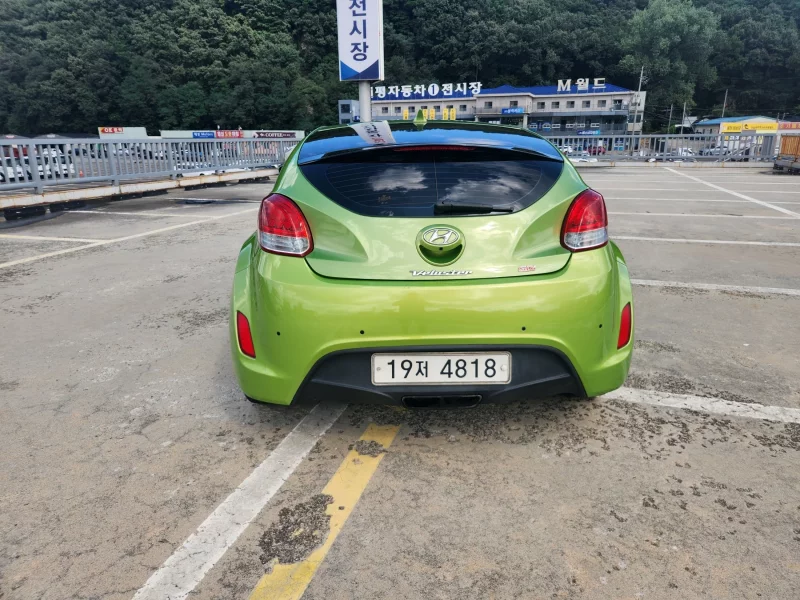 Hyundai Veloster