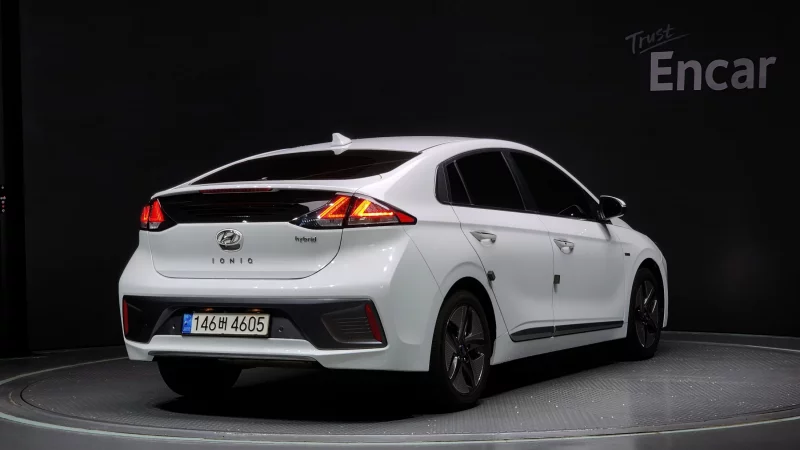 Hyundai Ioniq