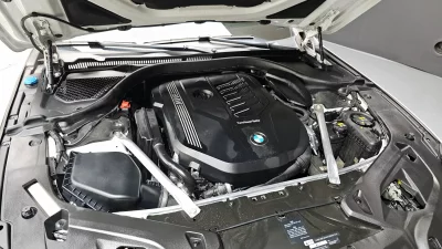 BMW 8-Series