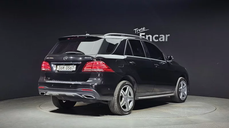 Mercedes-Benz GLE-Class