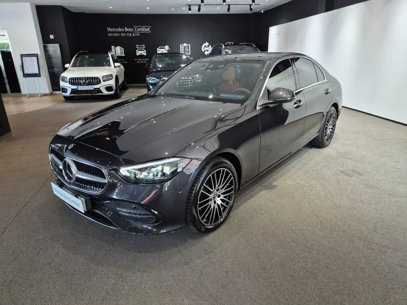 Mercedes-Benz C-Class