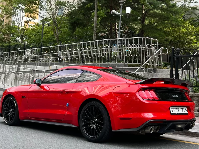 Ford MUSTANG