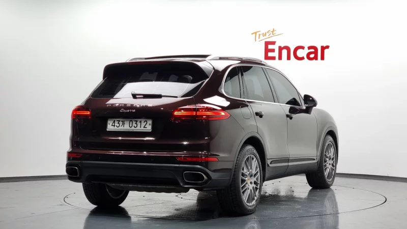 Porsche CAYENNE