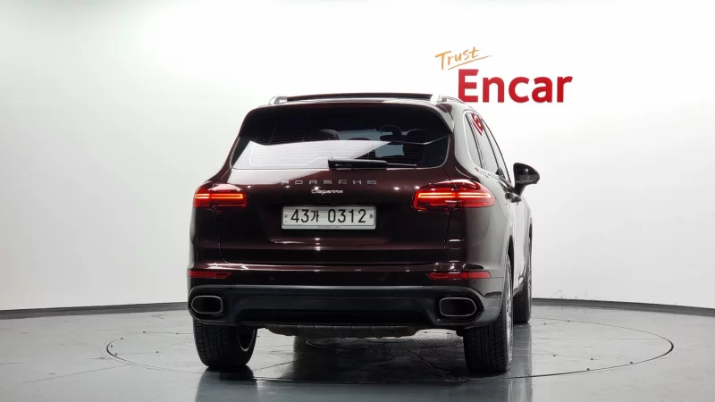 Porsche CAYENNE