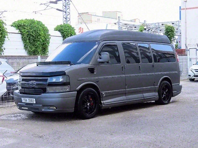 Chevrolet Express Van