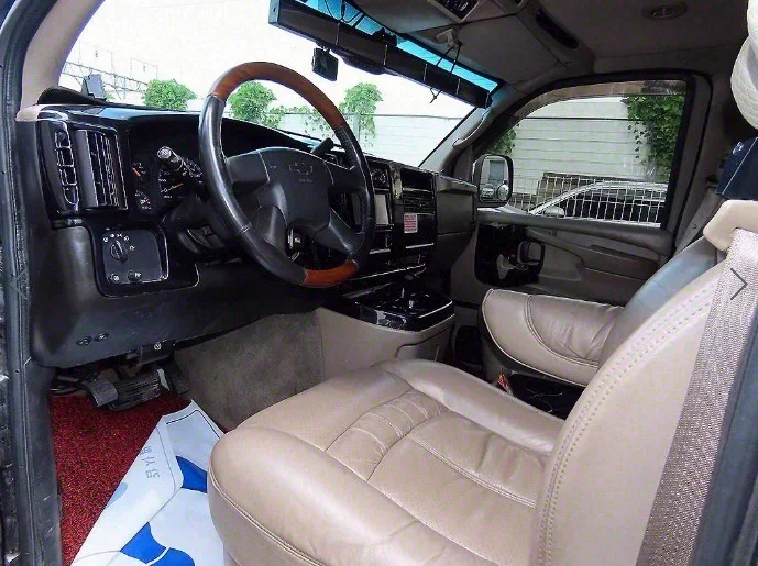 Chevrolet Express Van