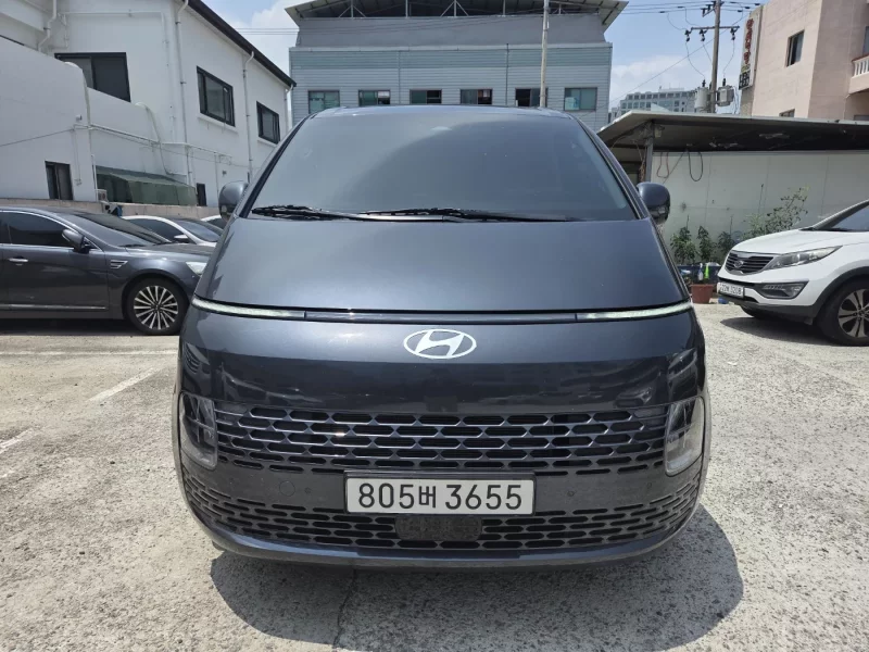 Hyundai Staria