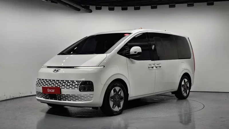 Hyundai Staria