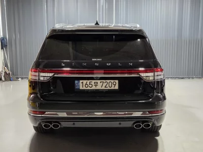 Lincoln AVIATOR