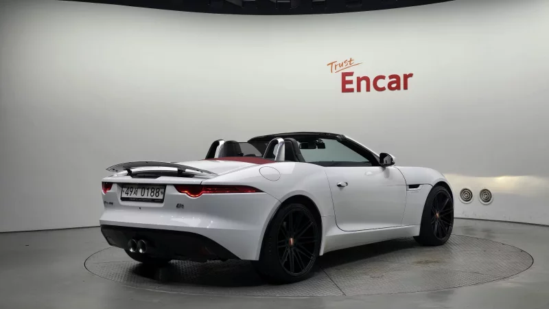 Jaguar F-TYPE