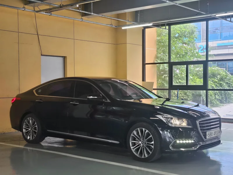 Hyundai Genesis
