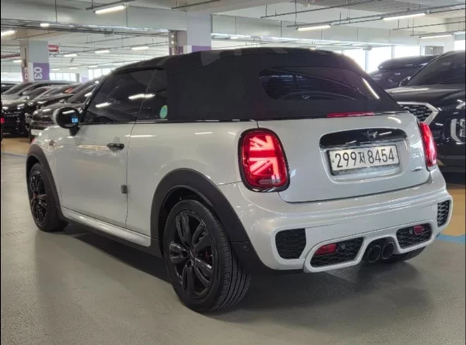 MINI Cooper Convertible