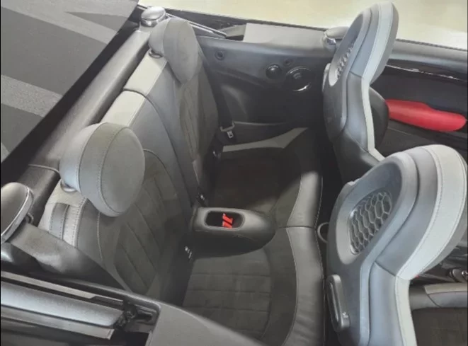 MINI Cooper Convertible