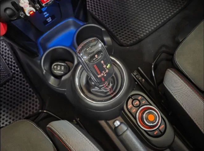 MINI Cooper Convertible