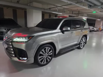 Lexus LX