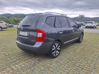 Kia Carens