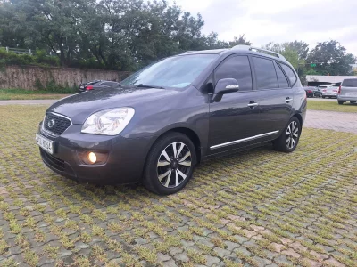 Kia Carens